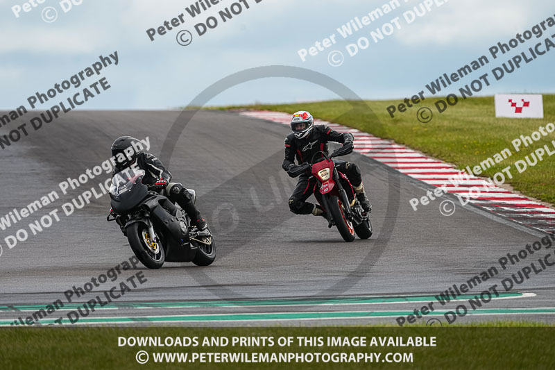 donington no limits trackday;donington park photographs;donington trackday photographs;estoril;event digital images;motorbikes;no limits;no limits trackdays;peter wileman photography;portugal;trackday;trackday digital images;trackday photos